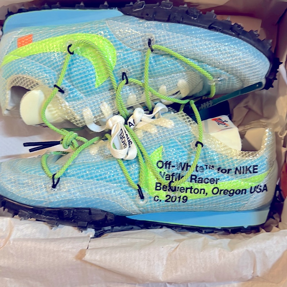 Size 10 in women Nike off white Waffle Racer